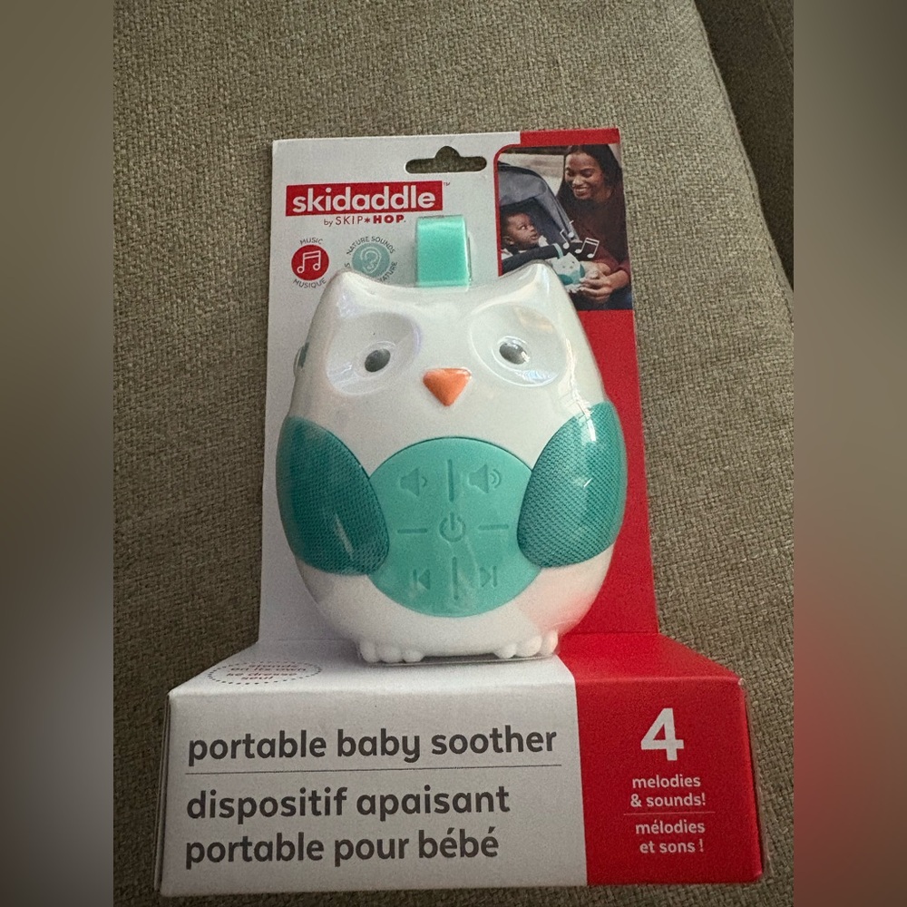 *STILL IN ORIGINAL BOX* Skip Hop Skidaddle Owl Baby Soother in Teal and White